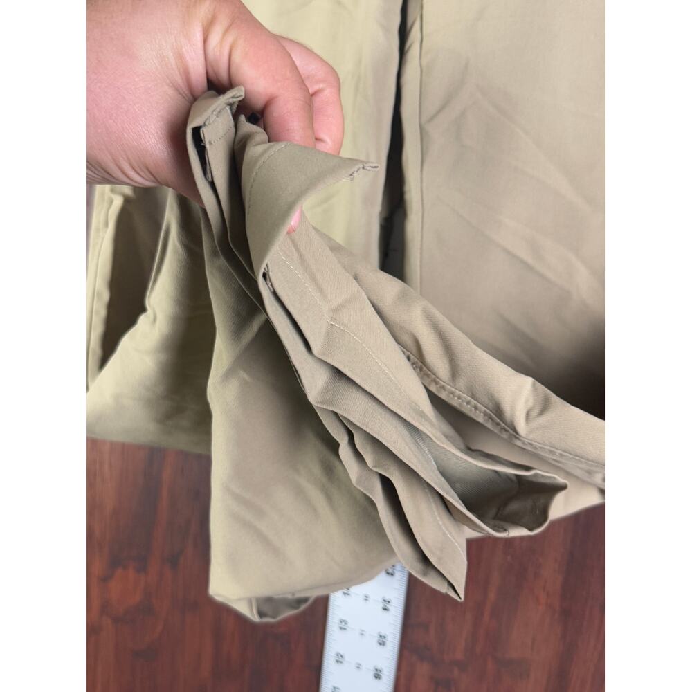 Under Armour UA Bentgrass Tech Golf Activewear Pants Khaki Men 36x32 1236337 EUC - Picture 3 of 9
